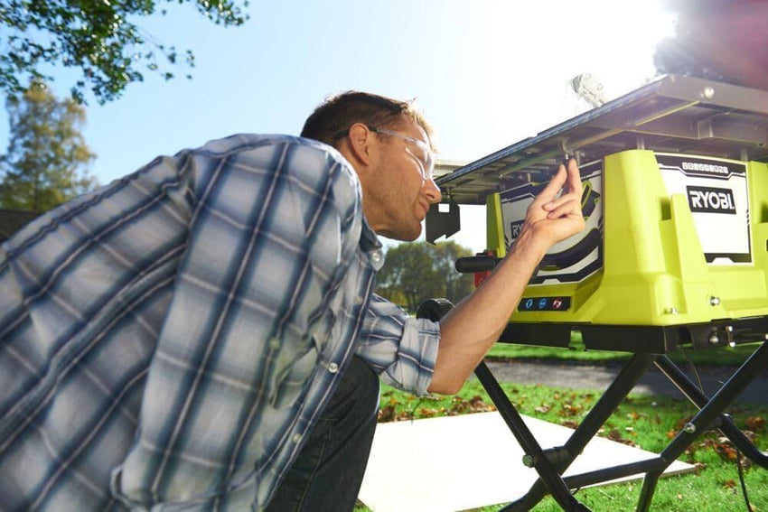 Ryobi RTS1800 - G Banco Sega 1800W con Guida Parallela e Lama Ø254mm - bricobox